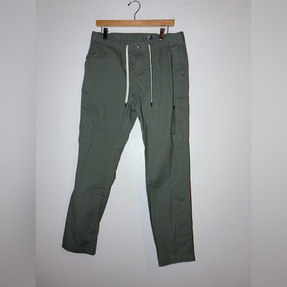 Vuori Olive Green Men's Pants